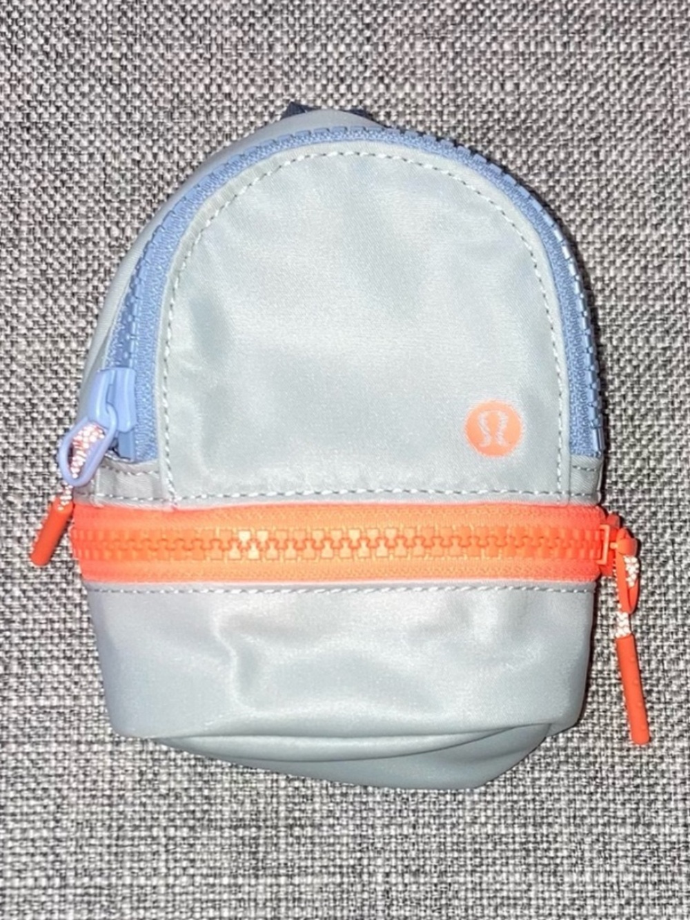 โค๏ธ Lululemon City Adventurer Backpack Vapor (carabiner not included) - Picture 1 of 2